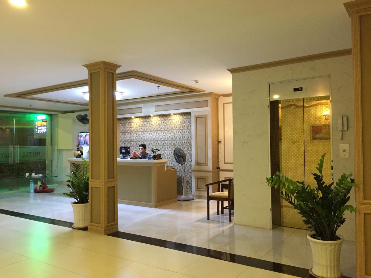 Huy Hoang 1 Hotel Хошимин Екстериор снимка